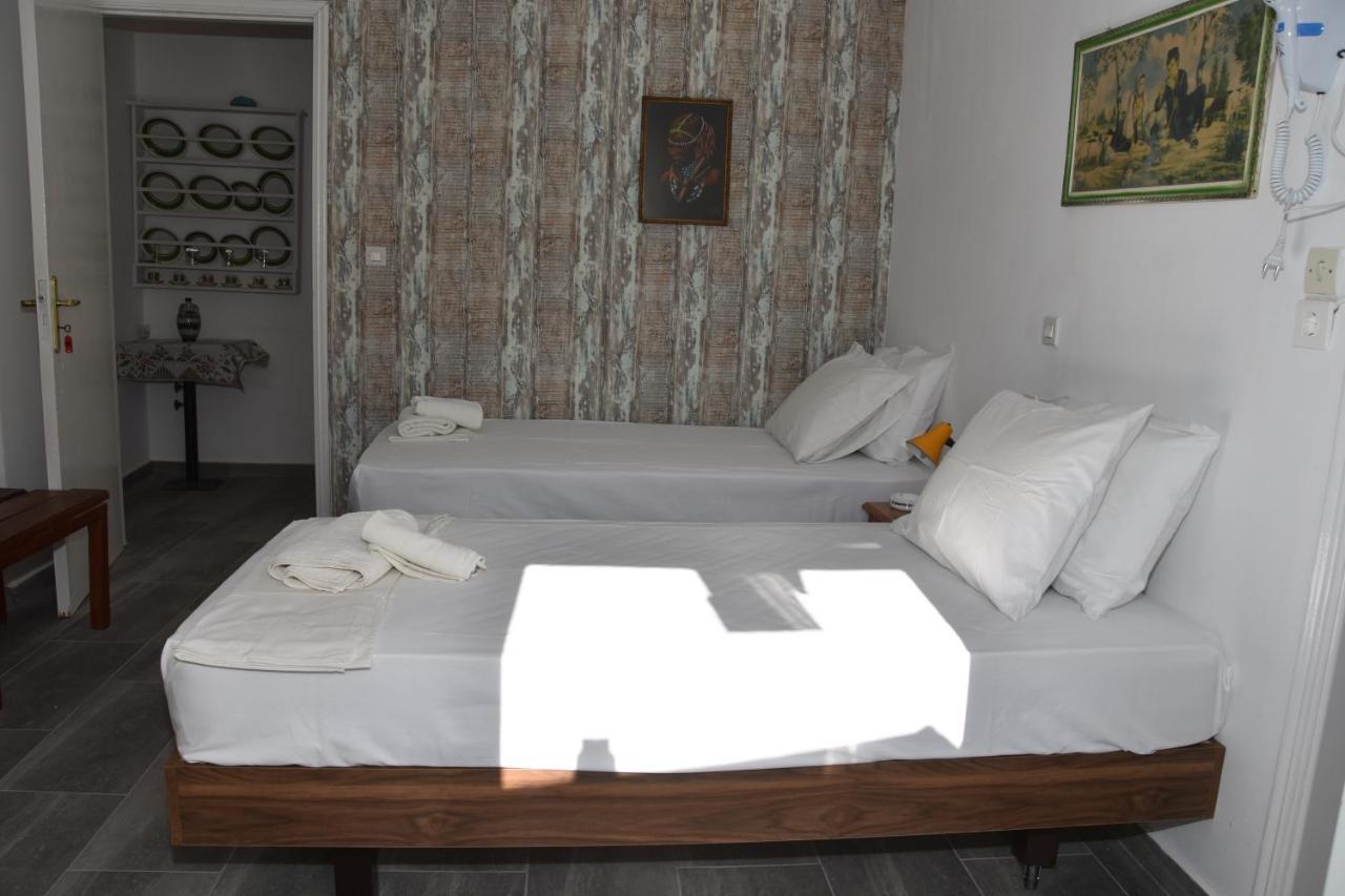 Metapontis Studios Symi Bagian luar foto
