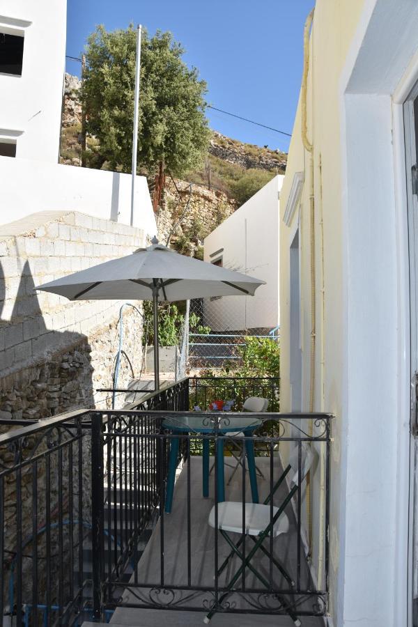 Metapontis Studios Symi Bagian luar foto